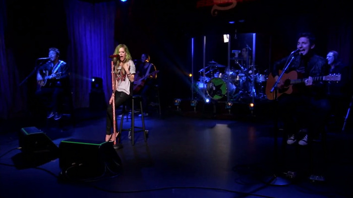 Avril Lavigne - What The Hell (AOL Sessions) 1011 - Avril - Lavigne - AOL - Session - What - The - Hell - Caps - Part 03