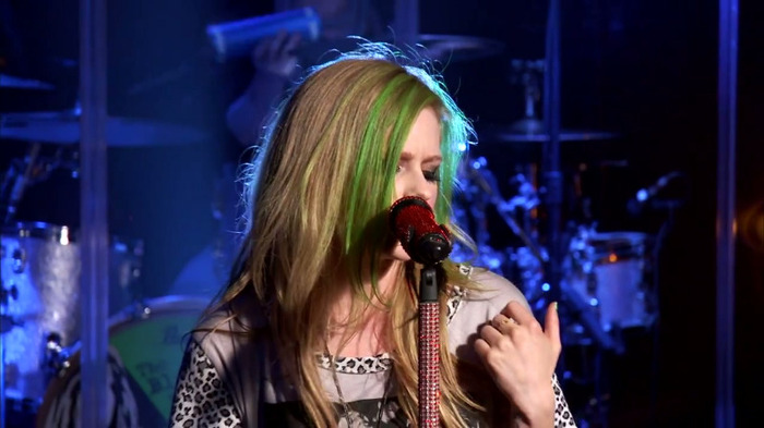 Avril Lavigne - What The Hell (AOL Sessions) 1018 - Avril - Lavigne - AOL - Session - What - The - Hell - Caps - Part 03