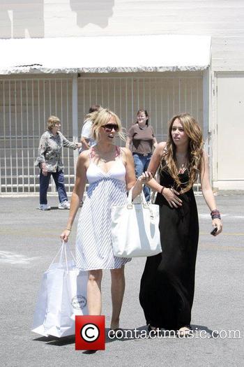 Miley Cyrus (376)