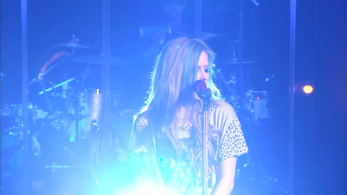Avril Lavigne - What The Hell (AOL Sessions) 1026