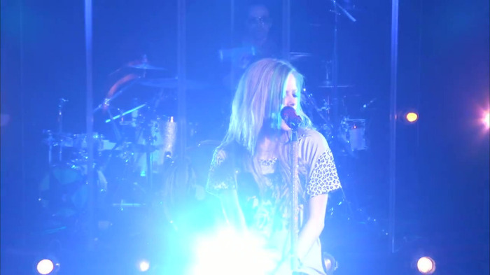 Avril Lavigne - What The Hell (AOL Sessions) 1030