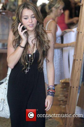 Miley Cyrus (386)