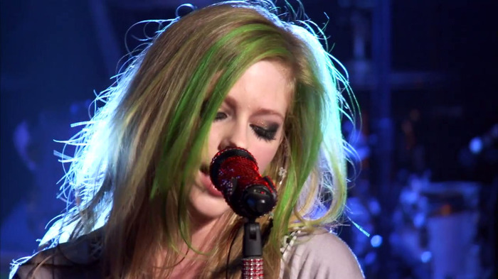 Avril Lavigne - What The Hell (AOL Sessions) 1068