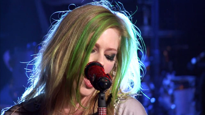 Avril Lavigne - What The Hell (AOL Sessions) 1069