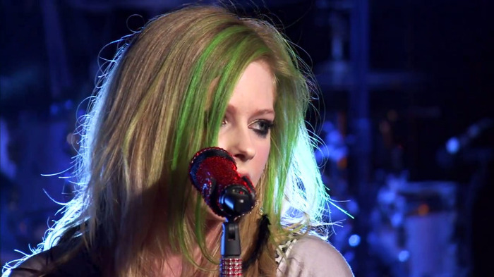 Avril Lavigne - What The Hell (AOL Sessions) 1073 - Avril - Lavigne - AOL - Session - What - The - Hell - Caps - Part 03