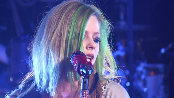 Avril Lavigne - What The Hell (AOL Sessions) 1075 - Avril - Lavigne - AOL - Session - What - The - Hell - Caps - Part 03