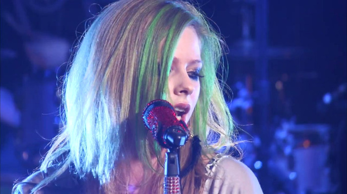 Avril Lavigne - What The Hell (AOL Sessions) 1076 - Avril - Lavigne - AOL - Session - What - The - Hell - Caps - Part 03