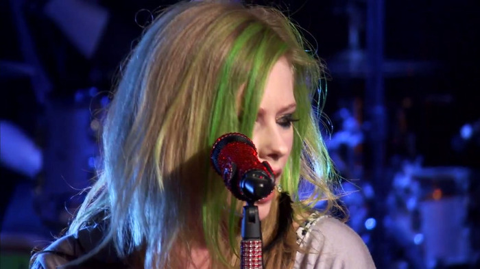 Avril Lavigne - What The Hell (AOL Sessions) 1078 - Avril - Lavigne - AOL - Session - What - The - Hell - Caps - Part 03