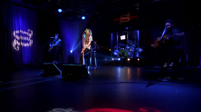 Avril Lavigne - What The Hell (AOL Sessions) 1079 - Avril - Lavigne - AOL - Session - What - The - Hell - Caps - Part 03