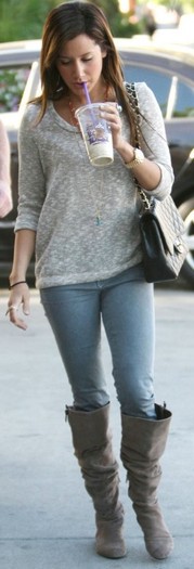 Ashley Tisdale Sweater and chinese laundry boots with grey jeans lunch meeting chanel chain purse3 - wallpaper Ashley Tisdale