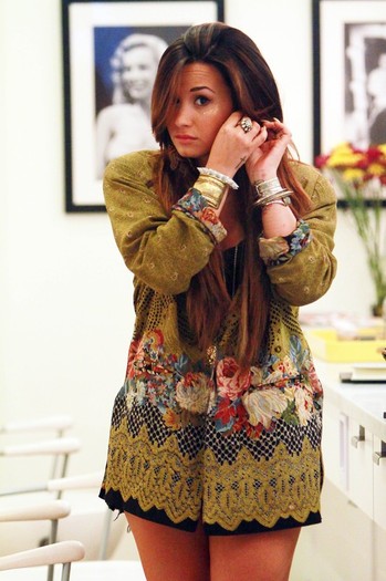 48362demilovatocelebuto