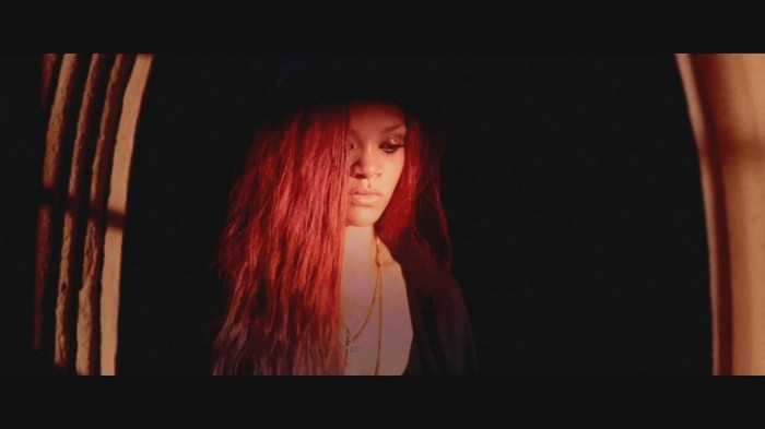Rihanna_-_Man_Down_%5Bwww.dream-sound_.com%5D_.mp4_snapshot_00_.12_%5B2011_.06_.19_21_.29_ - rihanna 2011