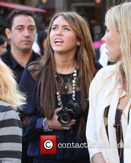 Miley Cyrus (15)