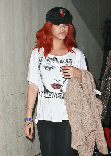 hgnj - rihanna 2011