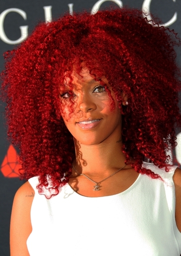 poze1.bestmusic - rihanna 2011