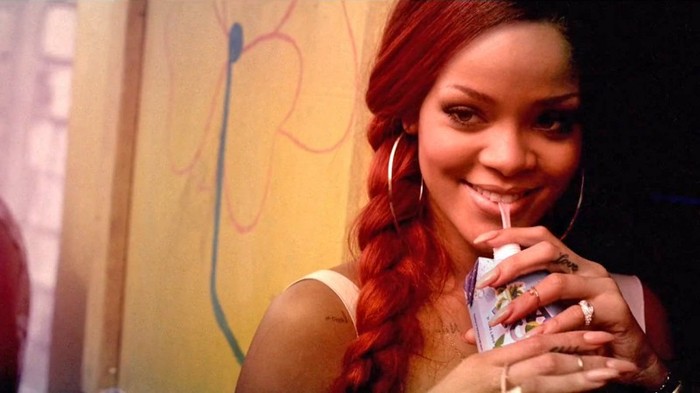 rihanna-man-down-bilde - rihanna 2011