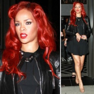 rihanna-scufita-rosie-300x300