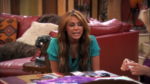 Miley Cyrus (124)
