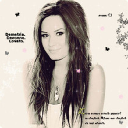 44 - DEMI LOVATO my idol