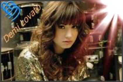 45 - DEMI LOVATO my idol