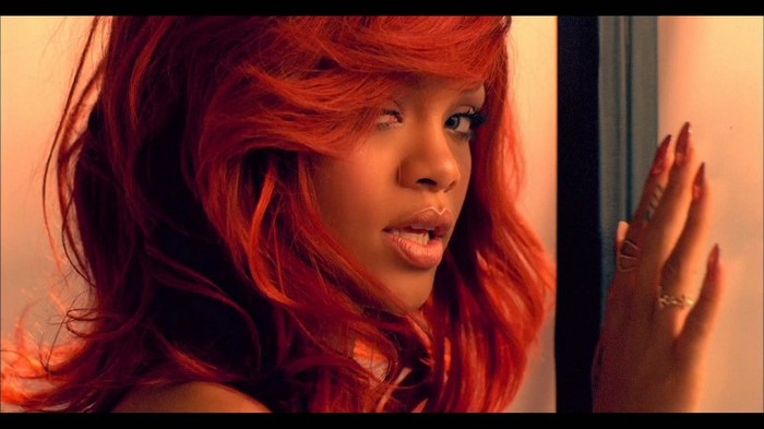 klip_rihanna_-_california_king_bed__screenshot_1237_rihanna1ru