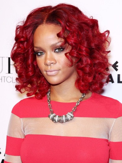 rihanna_curly_red_hair_red_eye - rihanna