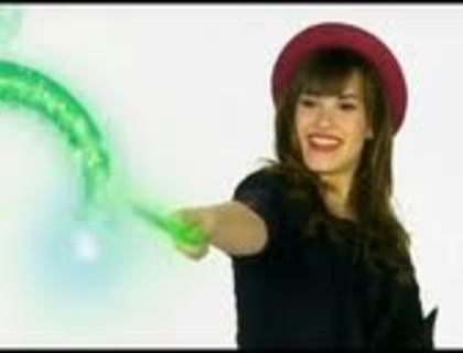 dumuizka - DEMI LOVATO my idol