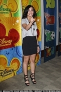 021 - DEMI LOVATO my idol