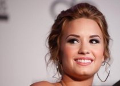68833_115540618506604_100001519981024_118271_4455060_n - DEMI LOVATO my idol
