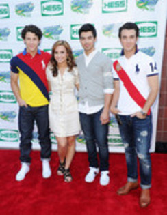 31351834 - DEMI LOVATO my idol