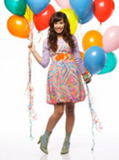 16073 - DEMI LOVATO my idol