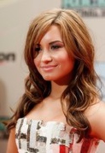 20378231_SZLIKFFOL - DEMI LOVATO my idol