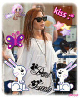 23606059_DWXXICPBY - DEMI LOVATO my idol