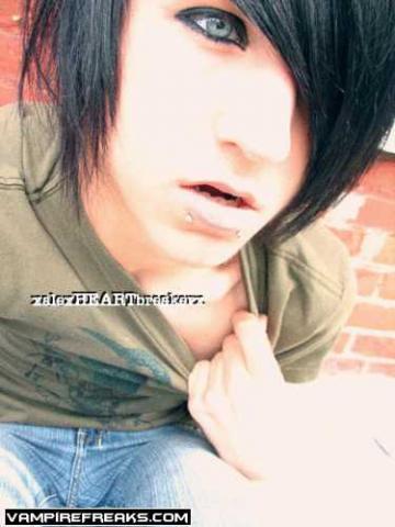 DEKM80BG8A0BRIR2GI020KLN0 - emo