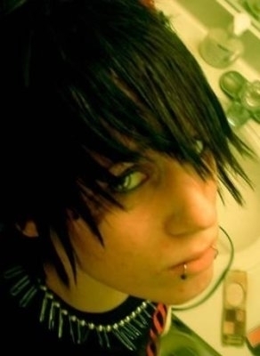 Emo-Boy-emo-20866138-292-400