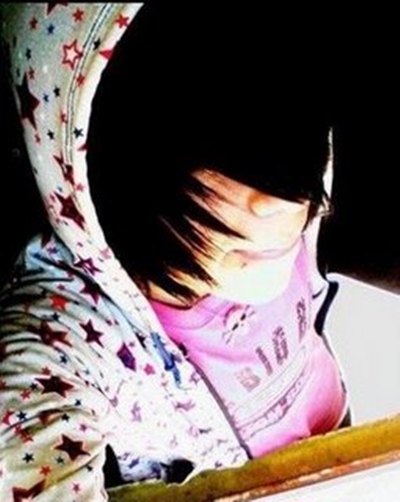 sexy_emo_guy_by_5raMolkoScenexx