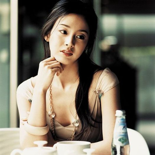 South Korean most beautiful artist Kim Tae Hee (151)