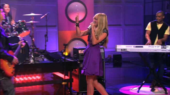 Who knows when the wind may blow...For an ordinary girl.. - oo3