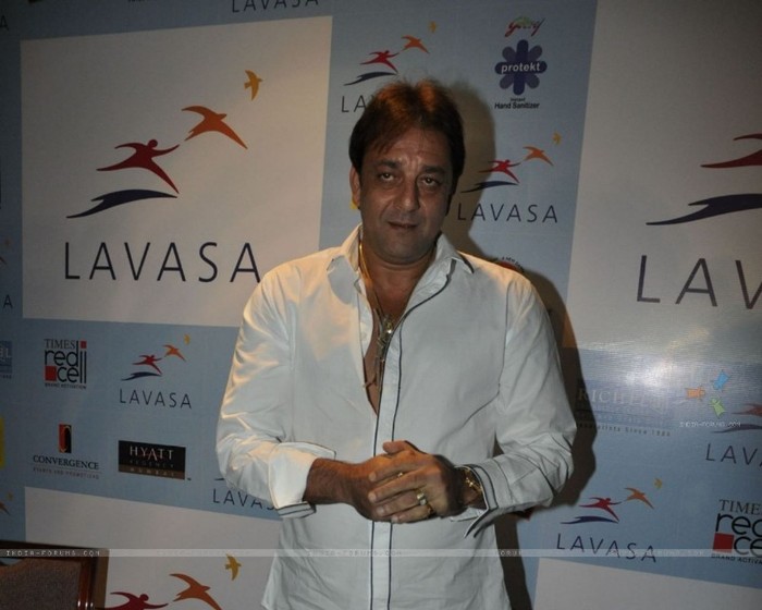 86509-sanjay-dutt-at-lavasa-womens-car-rally-prize-distribution-ceremo