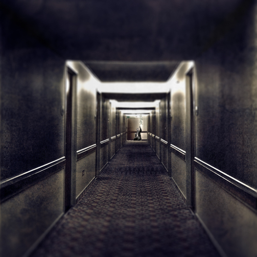 Se aude o voce: Ai adus`o?