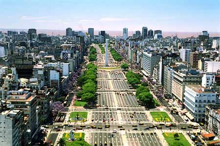 Buenos Aires-un oras enorm in care se afla cea mai lata strada din lume