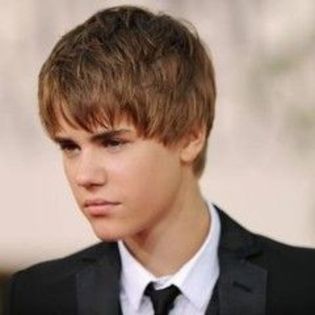 Justin-Bieber-s-a-imbolnavit[1] - justin bieber s-a imbolnavit