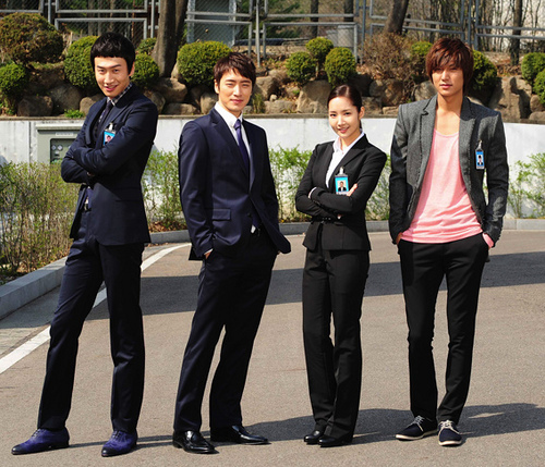 5862864804_d79fc204d6 - x City Hunter x