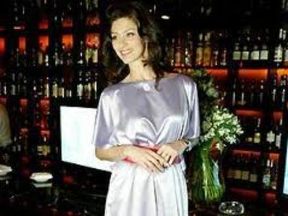 images (20) - Maria Fernanda Candido