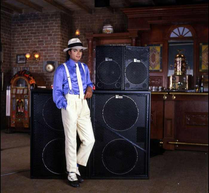 SMOOTH-CRIMINAL - michael jackson