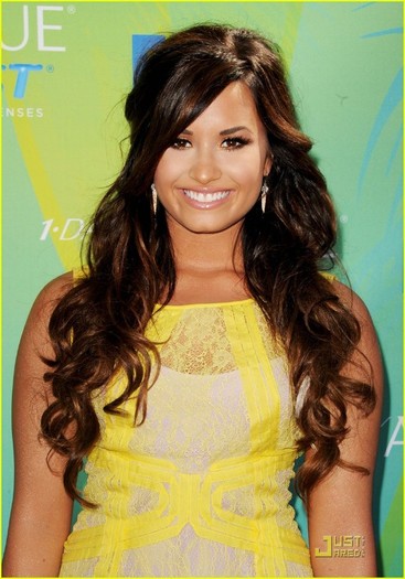 demi-lovato-selena-gomez-teen-choice-02