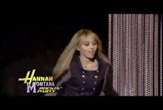 bscap0042 - Hannah Montana Bigger Than Us Music Video