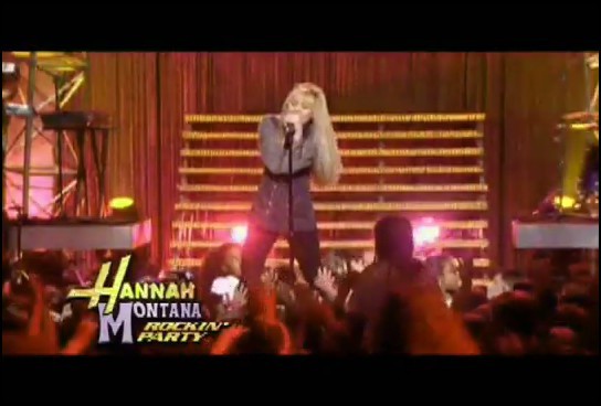 bscap0107 - Hannah Montana Bigger Than Us Music Video