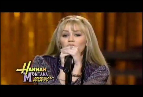bscap0112 - Hannah Montana Bigger Than Us Music Video