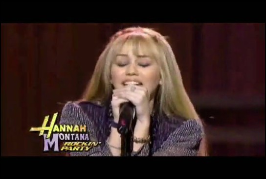 bscap0113 - Hannah Montana Bigger Than Us Music Video